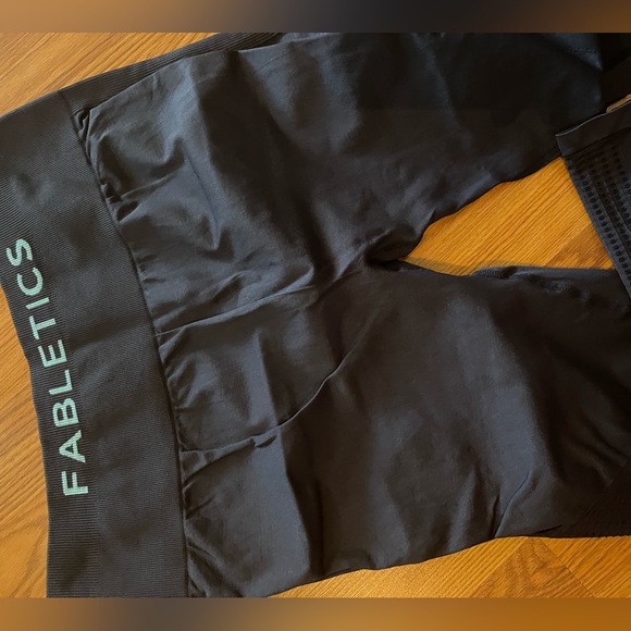 Fabletics Leggings - Picture 3 of 7